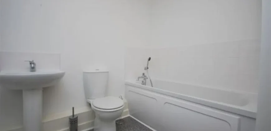 3 bed flat to rent