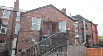 3 bed flat to rent