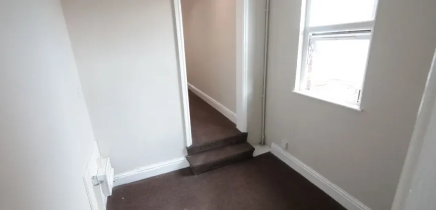 3 bed flat to rent