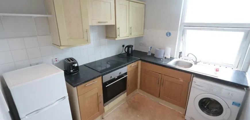 3 bed flat to rent