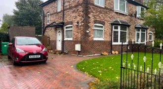 3 bed semi-detached house to rent