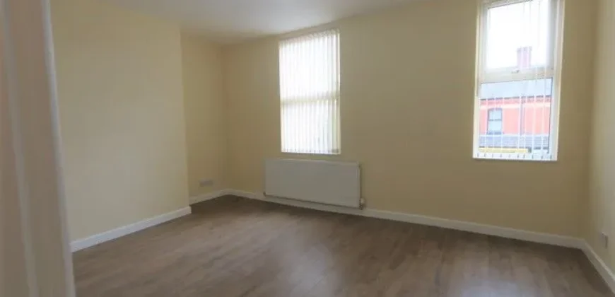 3 bed flat to rent