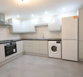 2 bed flat to rent