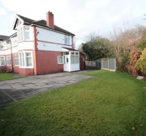 3 bed semi-detached house to rent