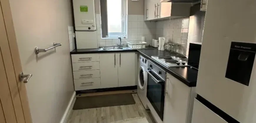 4 bed flat to rent