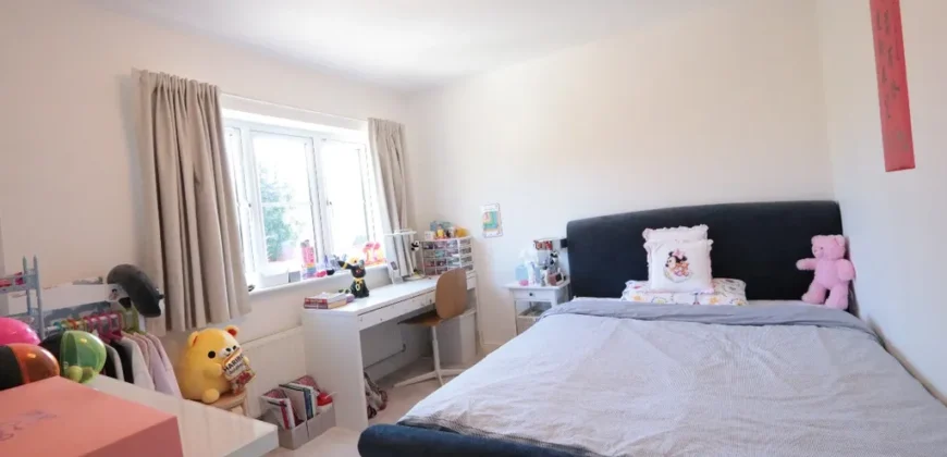 4 bed detached house to rent