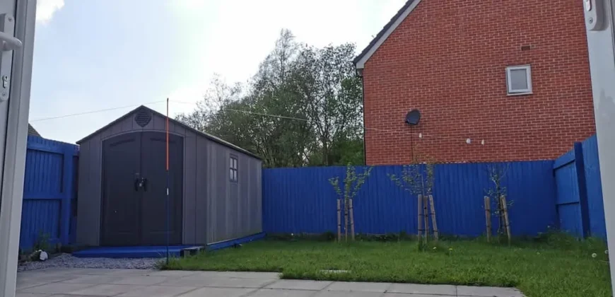 3 bed semi-detached house to rent