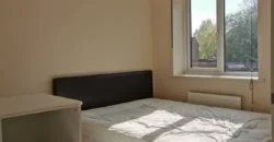 3 bed semi-detached house to rent