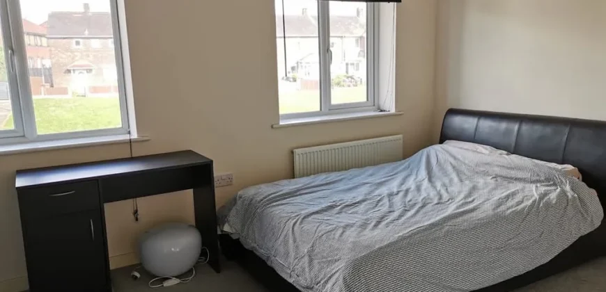 3 bed semi-detached house to rent