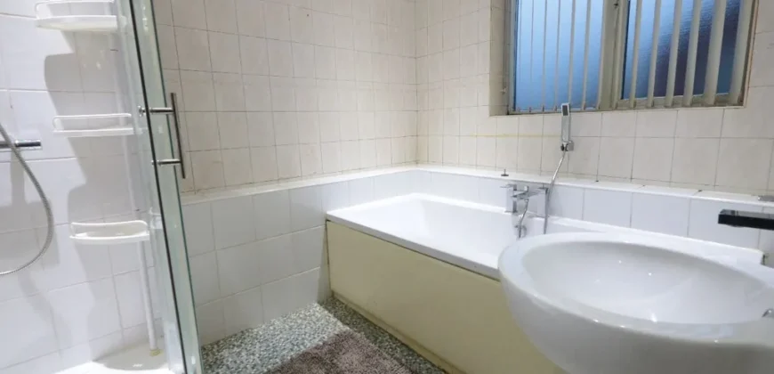 3 bed semi-detached house to rent