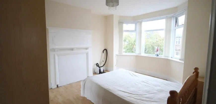 3 bed flat to rent