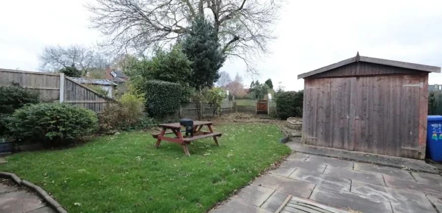 3 bed semi-detached house to rent
