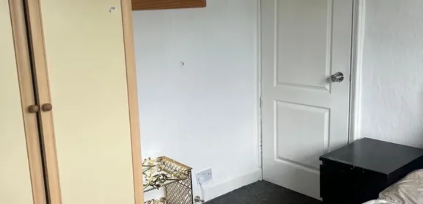 Room to rent