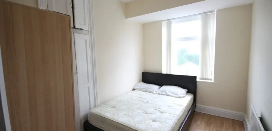 3 bed flat to rent