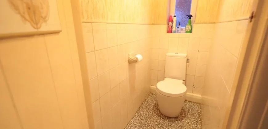 3 bed semi-detached house to rent