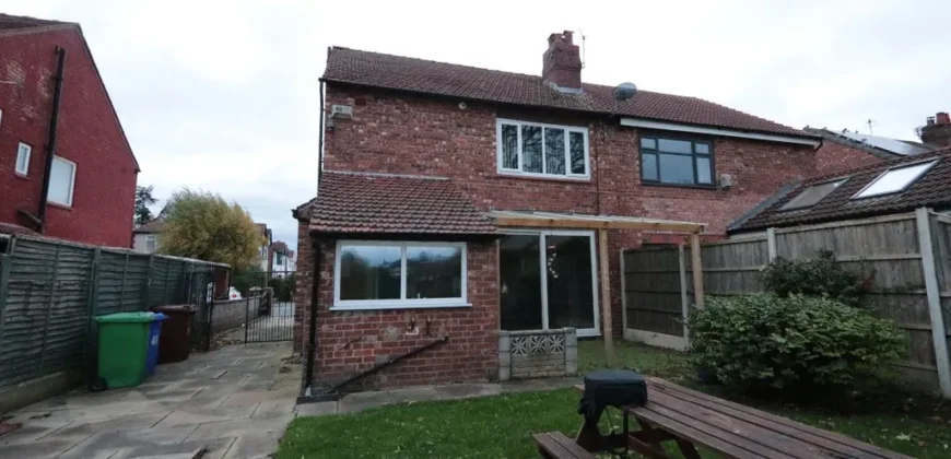3 bed semi-detached house to rent