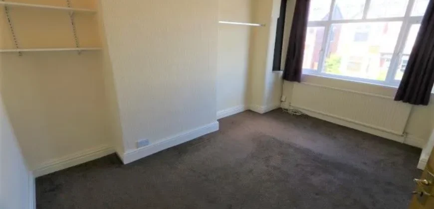 3 bed semi-detached house for sale