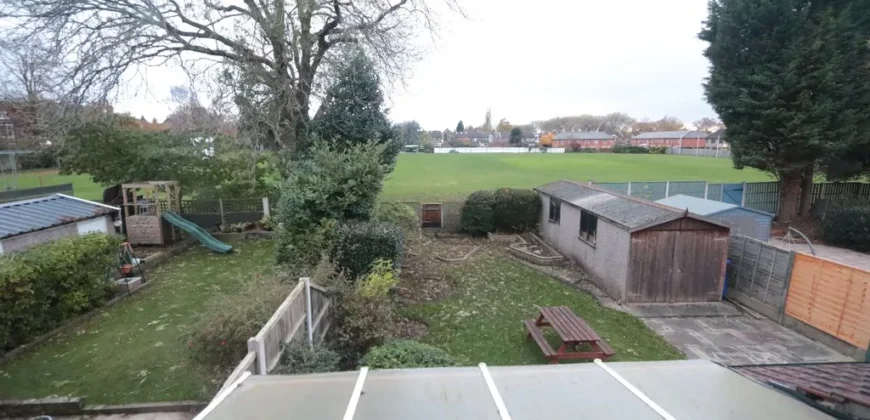 3 bed semi-detached house to rent