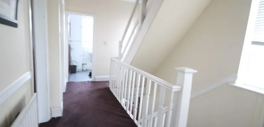 3 bed flat to rent
