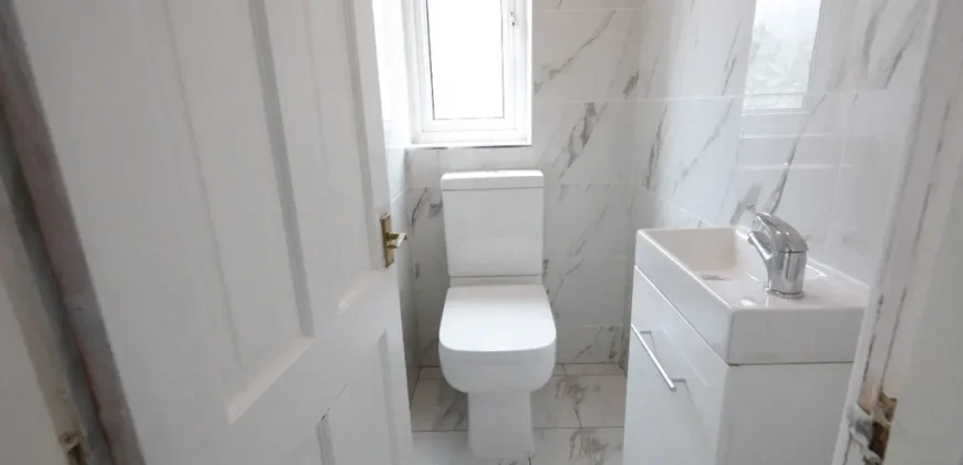 3 bed semi-detached house to rent