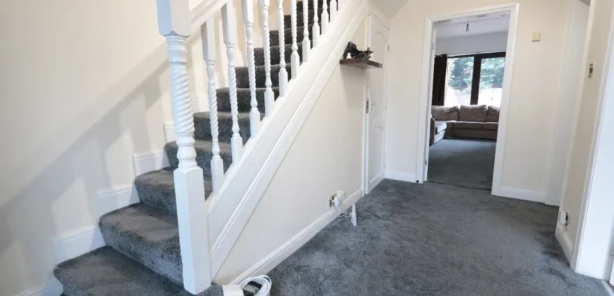 3 bed semi-detached house to rent