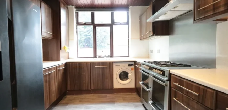 3 bed semi-detached house to rent