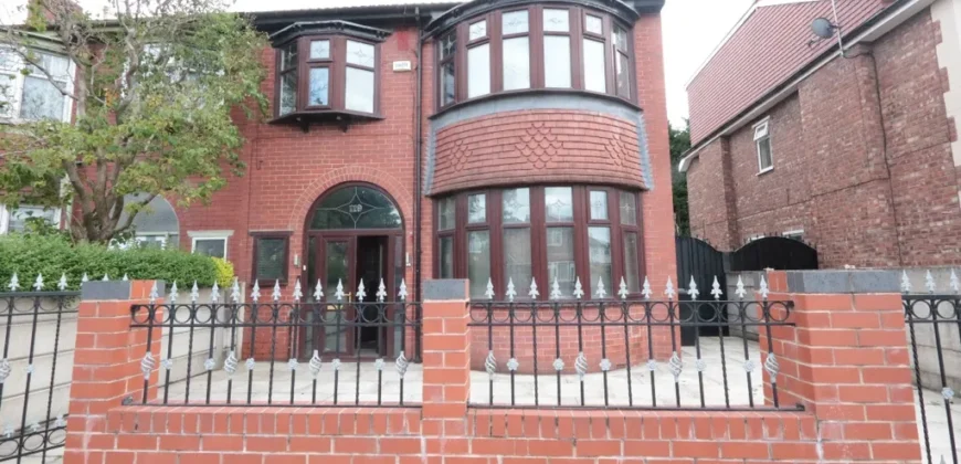 3 bed semi-detached house to rent