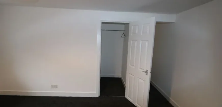 2 bed flat to rent