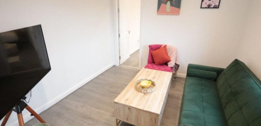 Barlow Moor Road, Chorlton, M21