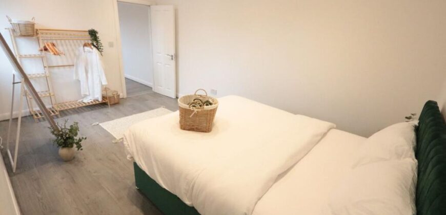 Barlow Moor Road, Chorlton, M21