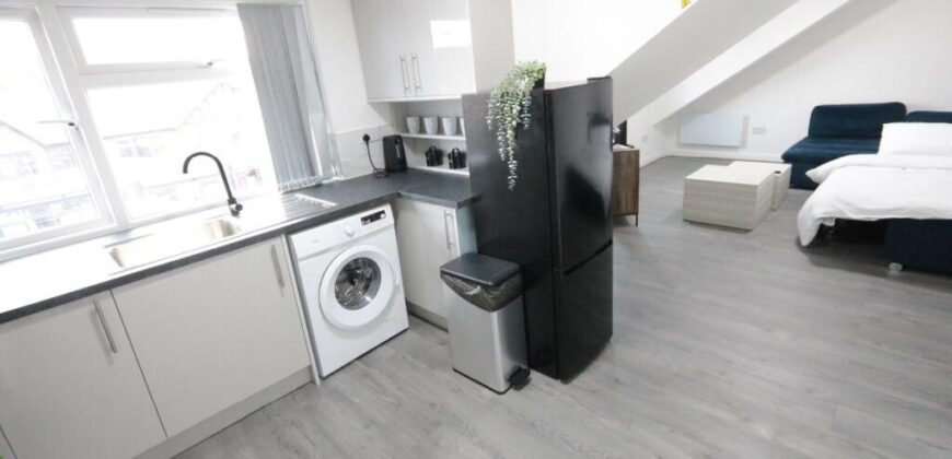 Barlow Moor Road, Chorlton, M21