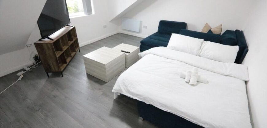 Barlow Moor Road, Chorlton, M21