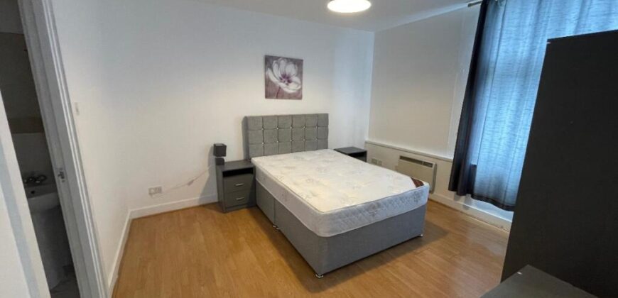 Flat , City Heights, Victoria Bridge Street, Salford