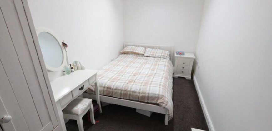Edge Lane, Stretford, Manchester, M32