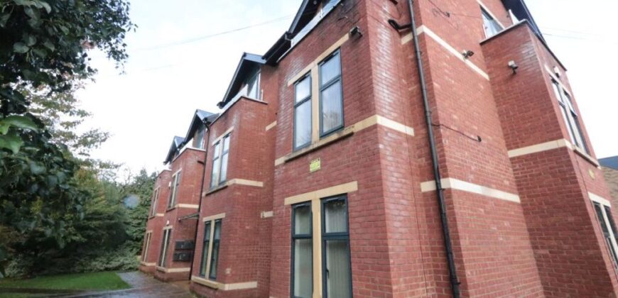 Edge Lane, Stretford, Manchester, M32