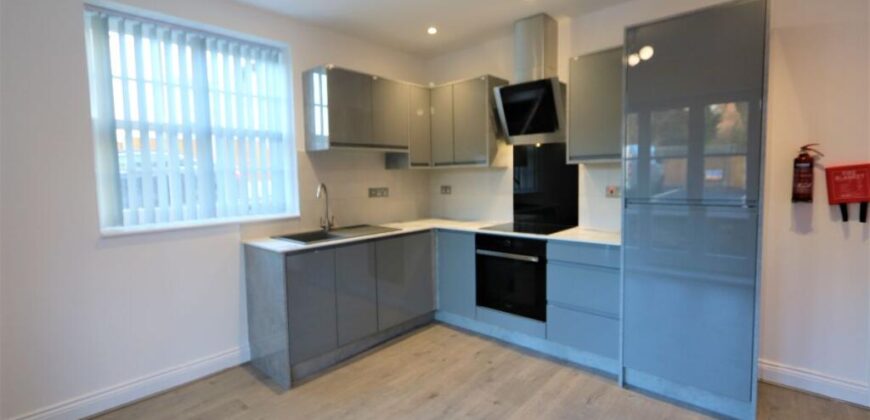 Daisy Bank Road, Victoria Park, M14