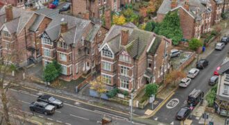 Flat 4, 553 Barlow Moor Road