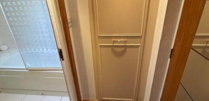 Flat 4, 553 Barlow Moor Road