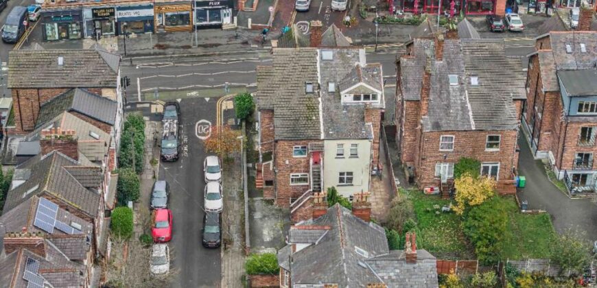 Flat 4, 553 Barlow Moor Road