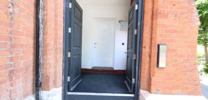 Flat 7 , Burnage Lane, Manchester