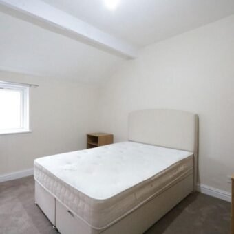 Moss Lane West, Manchester, M15