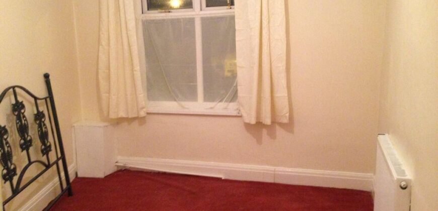 Mauldeth Road (Junction Barlow Moor Road), Chortlon, M21