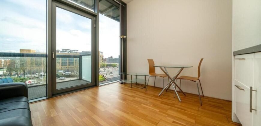 Abito, Salford Quays, M50