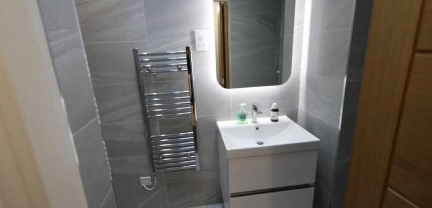 Daisy Bank Road, Victoria Park, M14