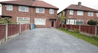 Lee Crescent, Stretford, M32