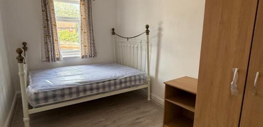 Moss Lane West, Manchester, M15