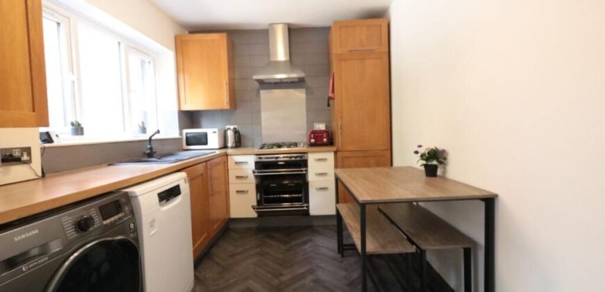 Willaston Close, Chorlton Green, M21