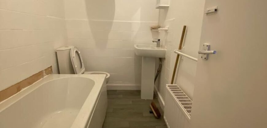 Moss Lane West, Manchester, M15