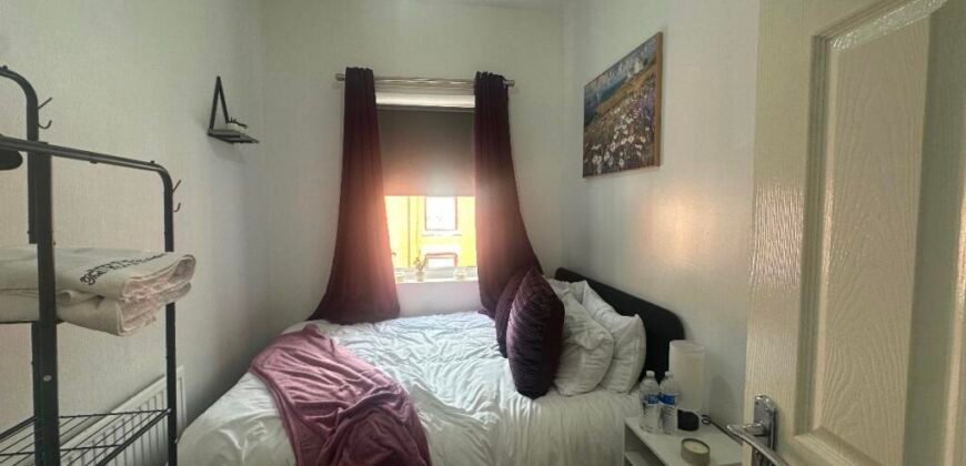 County Street, Oldham, OL8