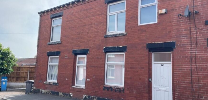 County Street, Oldham, OL8